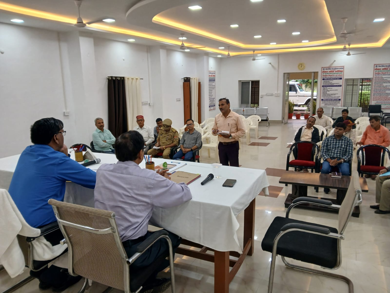 रायबरेली में जिला सैनिक बन्धु समिति की बैठक सम्पन्न, पूर्व सैनिकों की समस्याओं के निस्तारण का मिला आश्वासन
