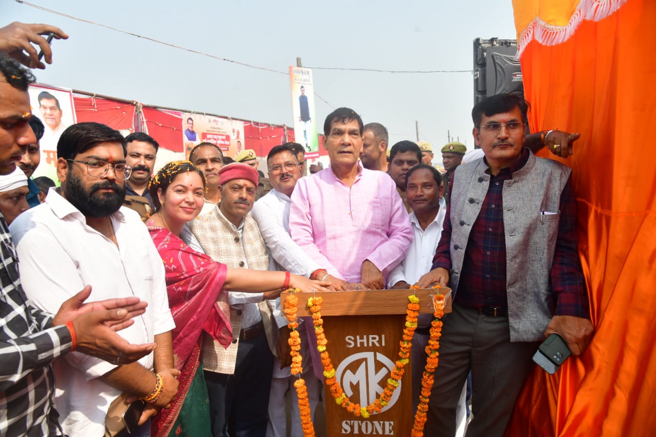 ए.के. शर्मा बोले! उत्तर प्रदेश सरकार का लक्ष्य स्वच्छ, सुंदर और विकसित नगर, दोहरीघाट में ₹36 करोड़ की 79 परियोजनाओं का लोकार्पण