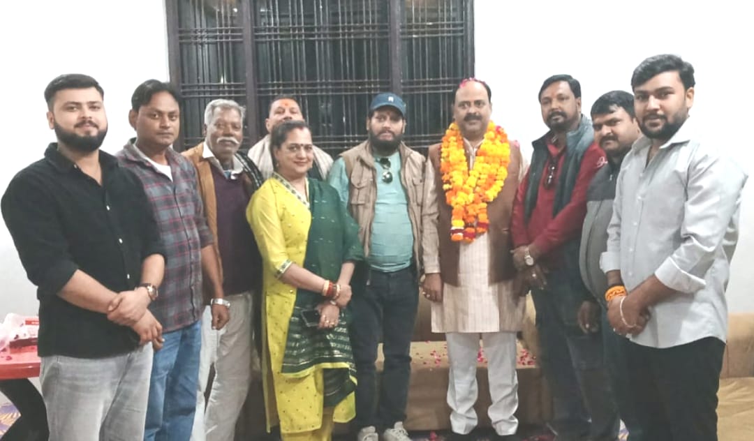 संजय सिंह चौहान का जन्मदिन धूमधाम से मनाया गया, डॉ. राजेश्वर सिंह प्रतिनिधि टीम ने दी शुभकामनाएं