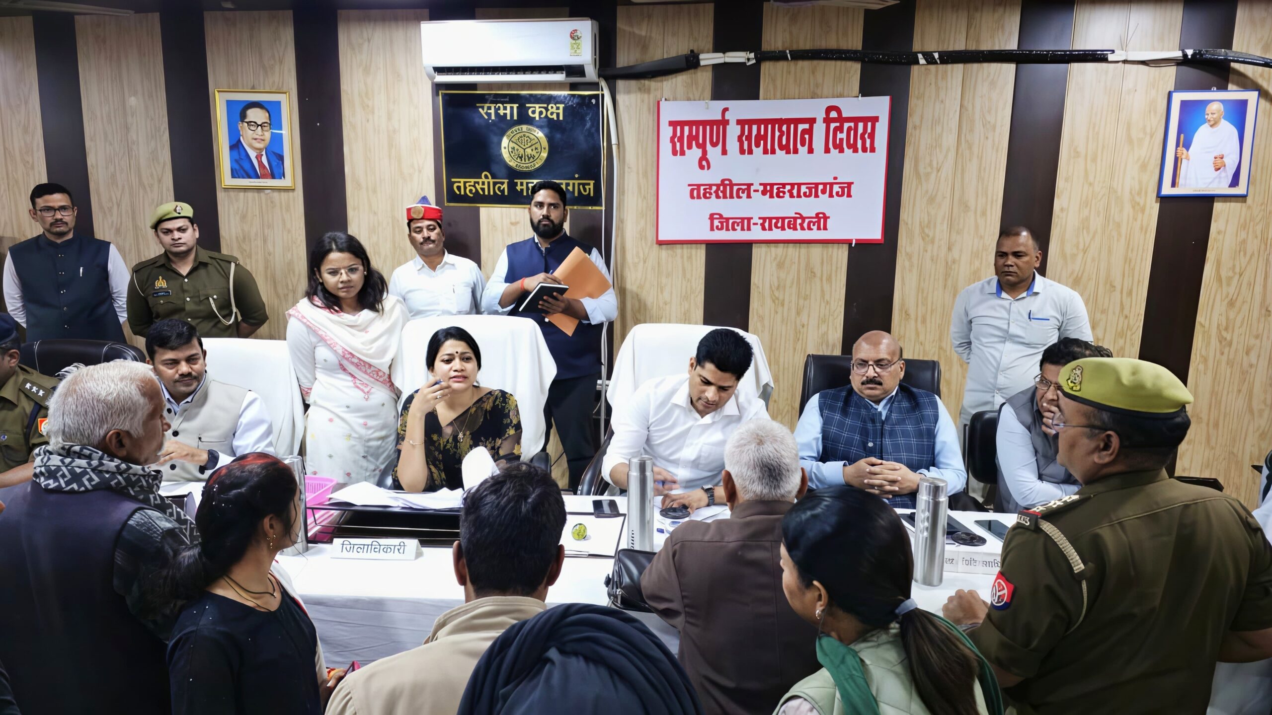 रायबरेली: डीएम–एसपी ने महराजगंज सम्पूर्ण समाधान दिवस में सुनीं 55 शिकायतें, 6 का तत्काल निस्तारण
