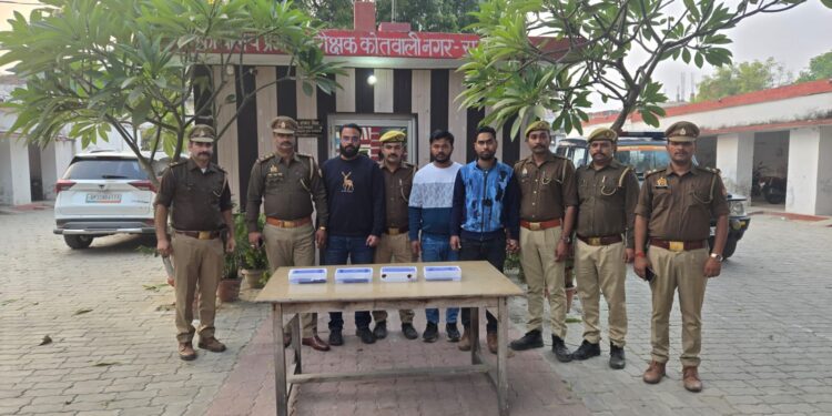 रायबरेली में रंगदारी मांगने वाले तीन आरोपी गिरफ्तार, रिवॉल्वर और स्कॉर्पियो बरामद