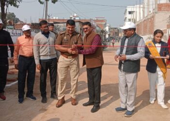 लालगंज: बीएमपीएस में दो दिवसीय वार्षिक खेलकूद स्पर्धा शुरू, कोतवाल प्रमोद सिंह बोले-हारने वाला ही जीतने का प्रयास करता है