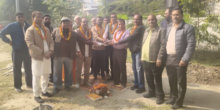 सरोजनीनगर में विकास कार्यों का शिलान्यास: महापौर व पार्षद निधि से इंटरलॉकिंग रोड, नाली और पार्क पाथवे का निर्माण