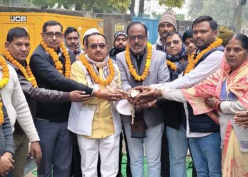 सरोजनीनगर के रुस्तम विहार में विकास की नई शुरुआत, इंटरलॉकिंग रोड व नाली निर्माण कार्य का शिलान्यास