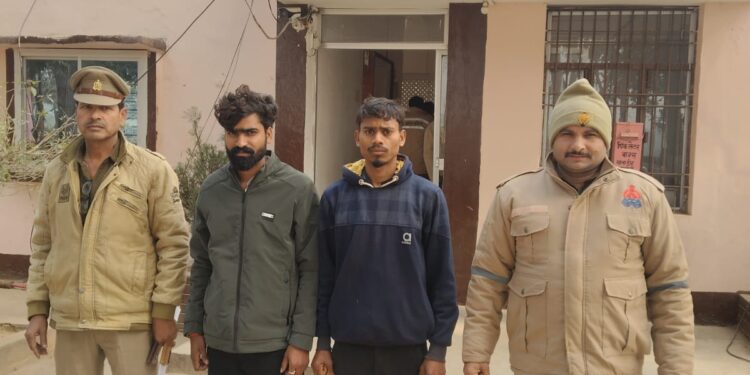 रायबरेली में मनुस्मृति के पन्ने जलाने के बाद वीडियो वायरल, दो पहुंचे जेल, फरार की तलाश जारी