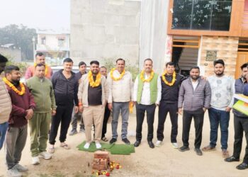 सरोजनी नगर में विधायक निधि से 40 लाख की इंटरलॉकिंग सड़क, राजा बिजली पासी सेकंड को मिली बड़ी सौगात