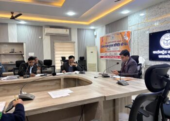 रायबरेली में सड़क सुरक्षा पर सख्ती: एडीएम की अध्यक्षता में बैठक, अवैध कट और ब्लैक स्पॉट पर बड़ा फैसला