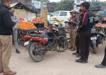 बृजमनगंज में पुलिस की सख्ती: वाहन चेकिंग अभियान में 22 चालकों का ई-चालान