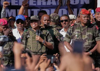 बेनिन में सैन्य तख्तापलट: राष्ट्रपति टैलोन हटे, सेना ने सत्ता पर किया कब्ज़ा