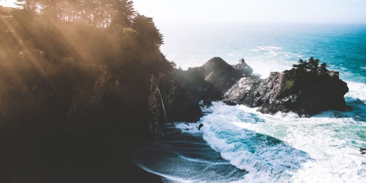 Explore Morocco's Desert and Seaside With These Stunning 35mm Images