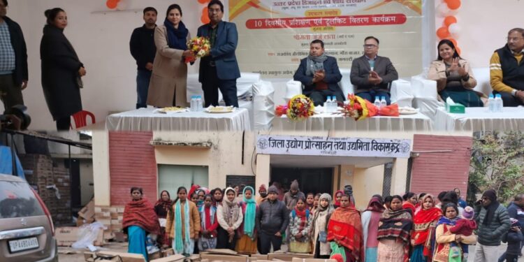 स्वरोजगार को बढ़ावा: विश्वकर्मा श्रम सम्मान योजना के तहत 10 दिवसीय प्रशिक्षण