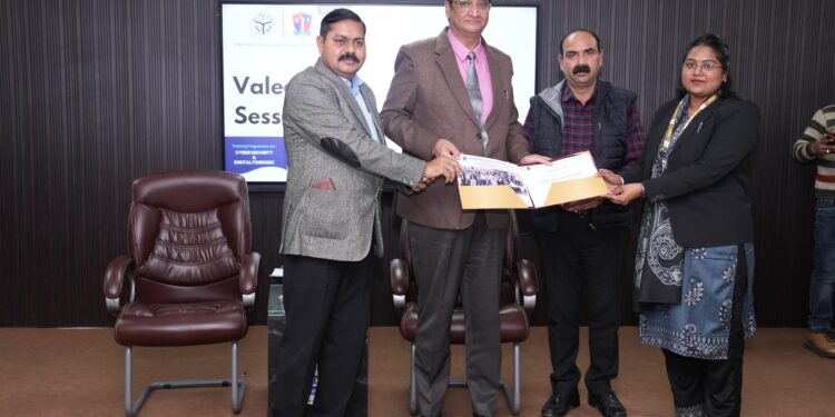 साइबर फ्रॉड पर कसा शिकंजा: उपसिफ्स में डिजिटल फॉरेंसिक कोर्स पूरा, IG बोले-पहला घंटा है गोल्डन आवर