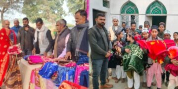 इंसानियत की मिसाल: पिता की 9वीं पुण्यतिथि पर जुबैर खान ने 500 से अधिक जरूरतमंदों को ओढ़ाई ‘राहत की चादर’