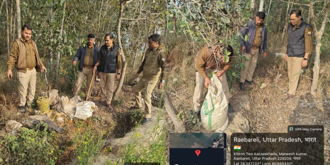 आबकारी विभाग का कच्ची शराब के अड्डों पर छापा, दो मुकदमे दर्ज