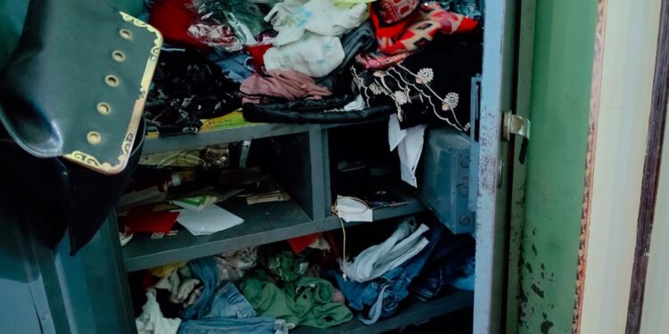 सास बहू सोती रह गई, चोरों ने घर से 12 लाख के जेवरात सहित ढाई लाख की नकदी सहित सऊदी के 500 रियाल चोरी