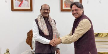 सरोजनीनगर विधायक डॉ. राजेश्वर सिंह ने लोकसभा अध्यक्ष ओम बिरला से की शिष्टाचार भेंट