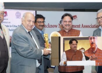 ग्रीन बिल्डिंग्स से 30–40% ऊर्जा बचत संभव, यह जन-आंदोलन बने: डॉ. राजेश्वर सिंह