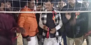 लेहड़ा वॉलीबॉल फाइनल में गोंडा का दबदबा, डीडीयू गोरखपुर को हराकर ट्रॉफी पर किया कब्जा