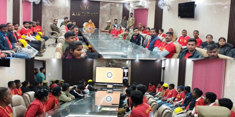 रायबरेली में आपदा मित्र स्वयंसेवकों से संवाद, ऑनलाइन कार्यक्रम में हुई सहभागिता