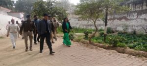 डीएम-एसपी ने जिला कारागार का किया निरीक्षण
