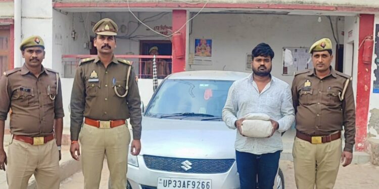 कार में 02 किलो ग्राम अवैध गांजा के साथ अभियुक्त गिरफ्तार