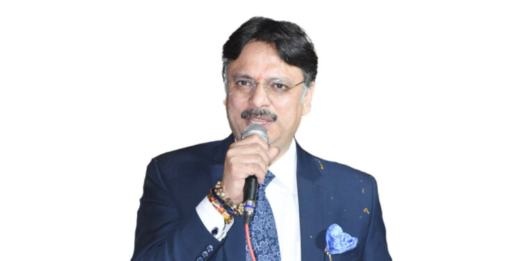 AI युग में चेतावनी: कौशल नहीं बढ़ा तो भारत अवसर खो देगा, डॉ. राजेश्वर सिंह का युवाओं को संदेश