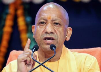 शीतलहर अलर्ट: सीएम योगी के निर्देश, 12वीं तक के सभी स्कूल 5 जनवरी तक बंद