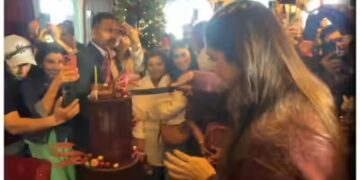 दीपिका पादुकोण ने फैंस के साथ मनाया प्री-बर्थडे, केक काटते समय गूंजा ‘आंखों में तेरी’