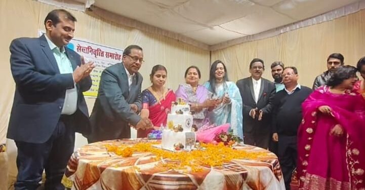 एसईसीएल चिरमिरी में फोरमैन वीरेन तिवारी सेवानिवृत्त, सम्मान समारोह आयोजित