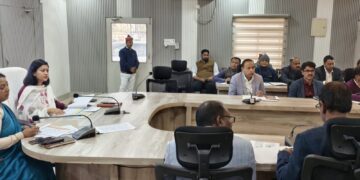 रायबरेली में आधार पर फोकस: डीएम ने दिए 100% पंजीकरण के निर्देश, गांव-गांव लगेंगे आधार कैंप