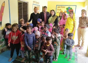 उत्तर प्रदेश राज्य महिला आयोग की सदस्य ने रायबरेली में वन स्टॉप सेंटर, सीएचसी, आंगनबाड़ी व कस्तूरबा विद्यालय का किया निरीक्षण