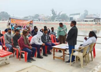 बृजमनगंज में ‘विकसित भारत गारंटी मिशन’ पर जन संवाद, 125 दिन रोजगार और बेरोजगारी भत्ते की दी जानकारी