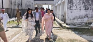 डीएम हर्षिता माथुर ने नवनिर्मित शिक्षण कक्ष का किया लोकार्पण, सीएसआर से बने 3 नए कमरे