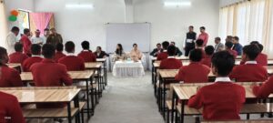 डीएम हर्षिता माथुर ने नवनिर्मित शिक्षण कक्ष का किया लोकार्पण, सीएसआर से बने 3 नए कमरे