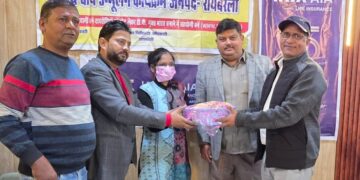 25वीं वर्षगांठ पर टाटा एआईए की सामाजिक पहल, टीबी मरीजों को पोषण पोटली व वृक्षारोपण कार्यक्रम