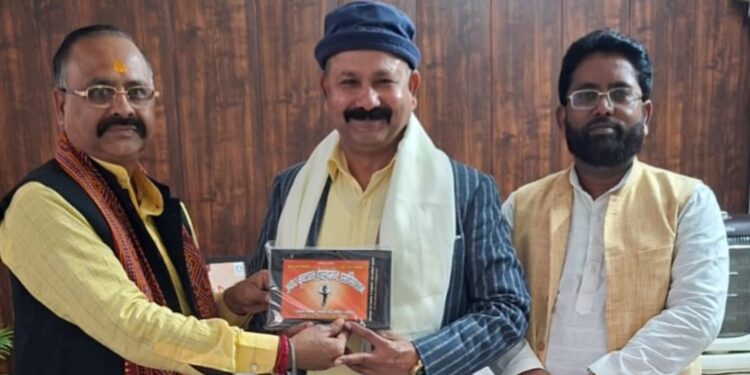 काल्विन पब्लिक स्कूल के निदेशक विनोद पांडेय का सम्मान, सामाजिक संगठन ने किया अभिनंदन