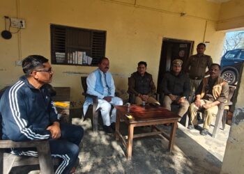 मनरेगा नाम बदलने के विरोध में पूर्व राज्य मंत्री सुरेंद्र विक्रम सिंह नजरबंद, पुलिस कार्रवाई पर कांग्रेस का विरोध