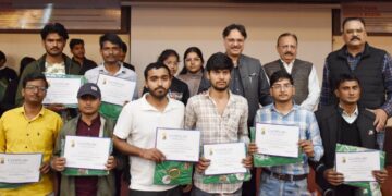 डॉ. राजेश्वर सिंह की प्रेरणा से एआईएमटी में आयोजित हुआ पर्यावरण जागरूकता क्विज प्रतियोगिता