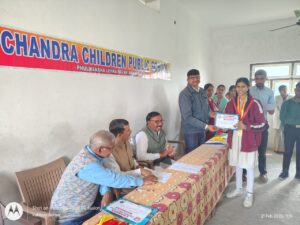 मेडल पाकर झूम उठे नन्हे खिलाड़ी, चंद्रा चिल्ड्रेन स्कूल में खेल महोत्सव का समापन