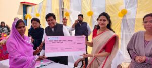 डीएम ने नवनिर्मित संकुल भवन का किया उद्घाटन