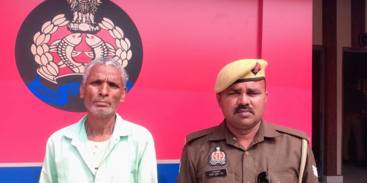 महाराजगंज: मारपीट केस में वांछित आरोपी घर से गिरफ्तार, कोर्ट में पेश