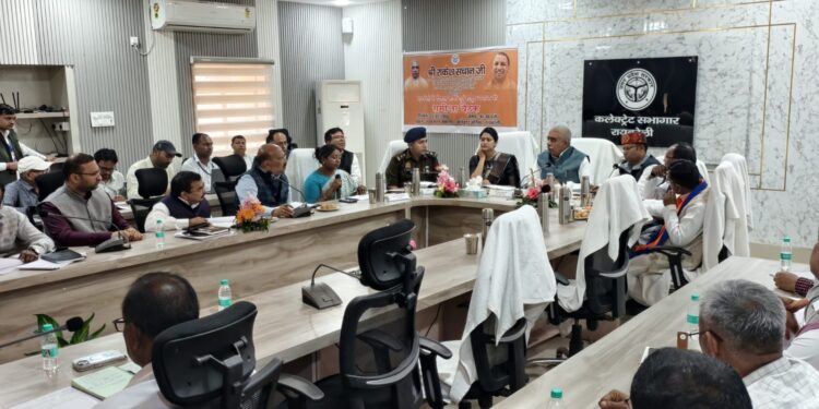 रायबरेली में प्रभारी मंत्री राकेश सचान की समीक्षा बैठक, विकास कार्यों और कानून-व्यवस्था पर दिए विस्तृत निर्देश