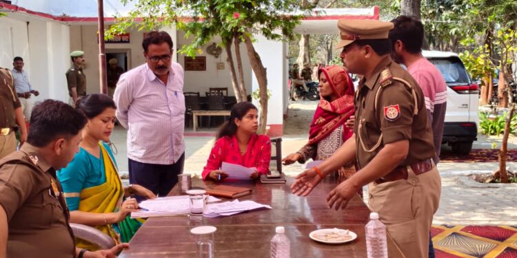 थाना समाधान दिवस पर डीएम-एसपी सख्त, जन समस्याओं के त्वरित निस्तारण के आदेश