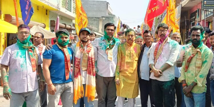 बृजमनगंज में 6वीं श्री खाटूश्याम निशान यात्रा, भक्तों ने गुलाल और जयकारों से सजाया नगर