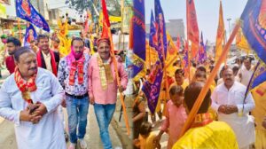 बृजमनगंज में 6वीं श्री खाटूश्याम निशान यात्रा, भक्तों ने गुलाल और जयकारों से सजाया नगर