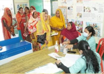 सरोजनीनगर में ‘आपका विधायक–आपके द्वार’ का 154वां शिविर, 61 का नेत्र परीक्षण