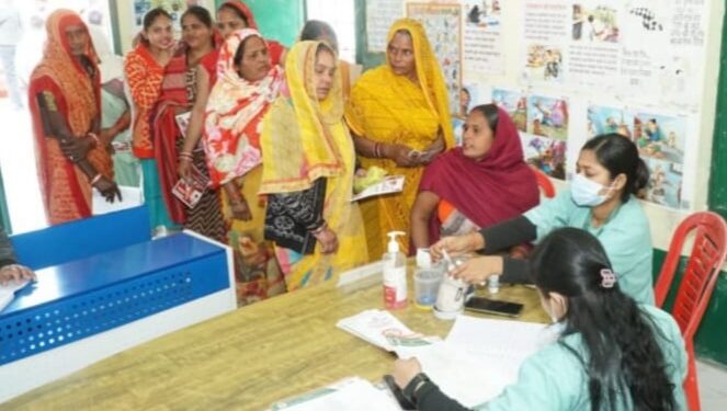 सरोजनीनगर में ‘आपका विधायक–आपके द्वार’ का 154वां शिविर, 61 का नेत्र परीक्षण