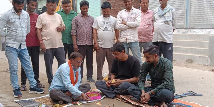 स्वतंत्रता संग्राम सेनानी नगर में चेयरमैन राकेश जायसवाल ने किया भूमि पूजन