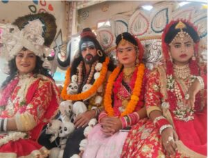 बृजमनगंज में शतचंडी महायज्ञ की भव्य कलश यात्रा, हजारों श्रद्धालु हुए शामिल