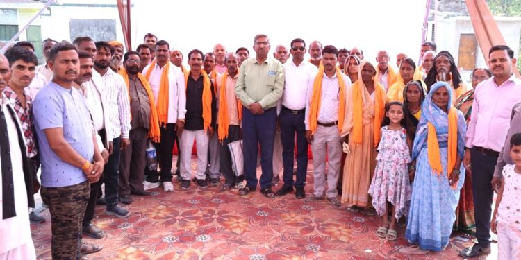 सरोजनीनगर में लगा जनसेवा शिविर, स्वास्थ्य जांच से लेकर पेंशन तक मिले कई समाधान